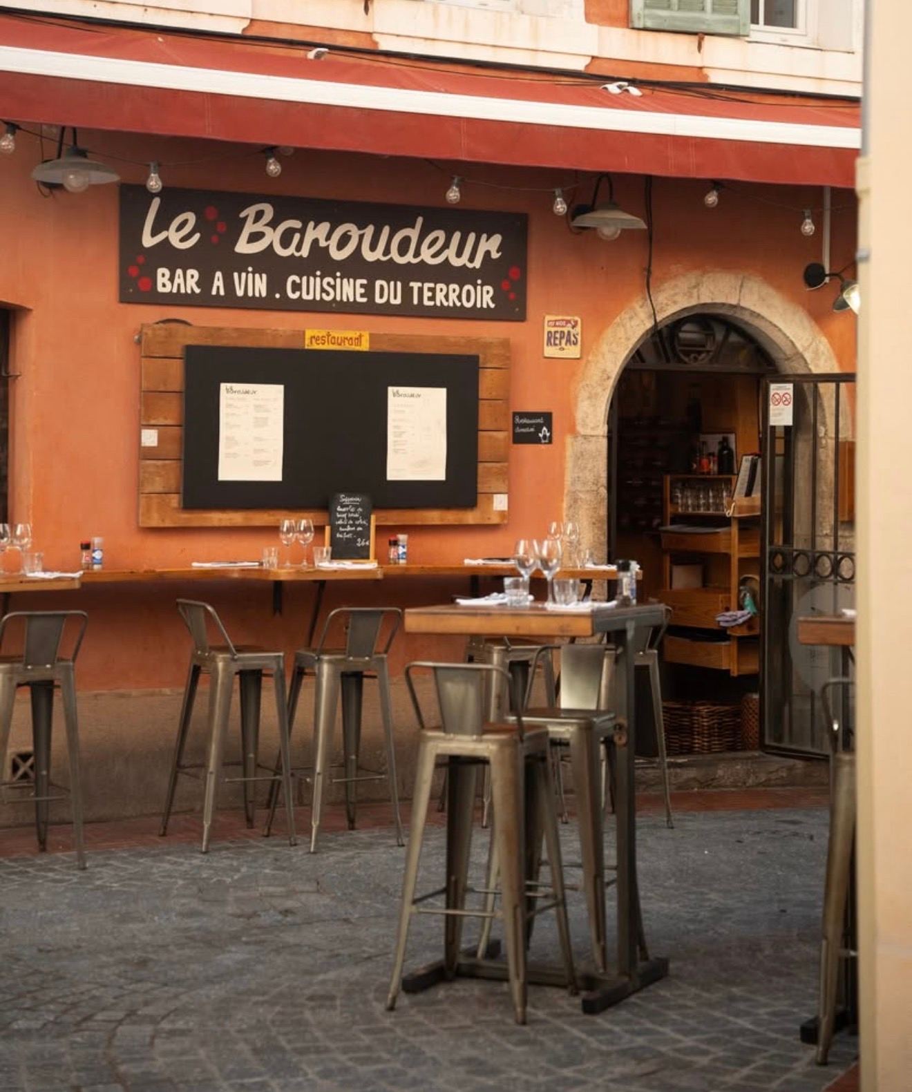Le Baroudeur — ambiance